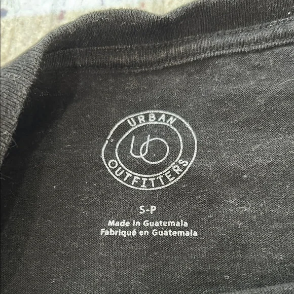 Urban Outfitters Black Cropped Tee - Picture 3 of 3